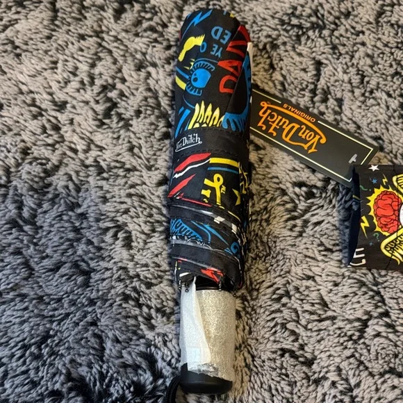 Von Dutch Black Multicolor Tattoo-Print Unisex Umbrella Sleeve - Picture 2 of 4